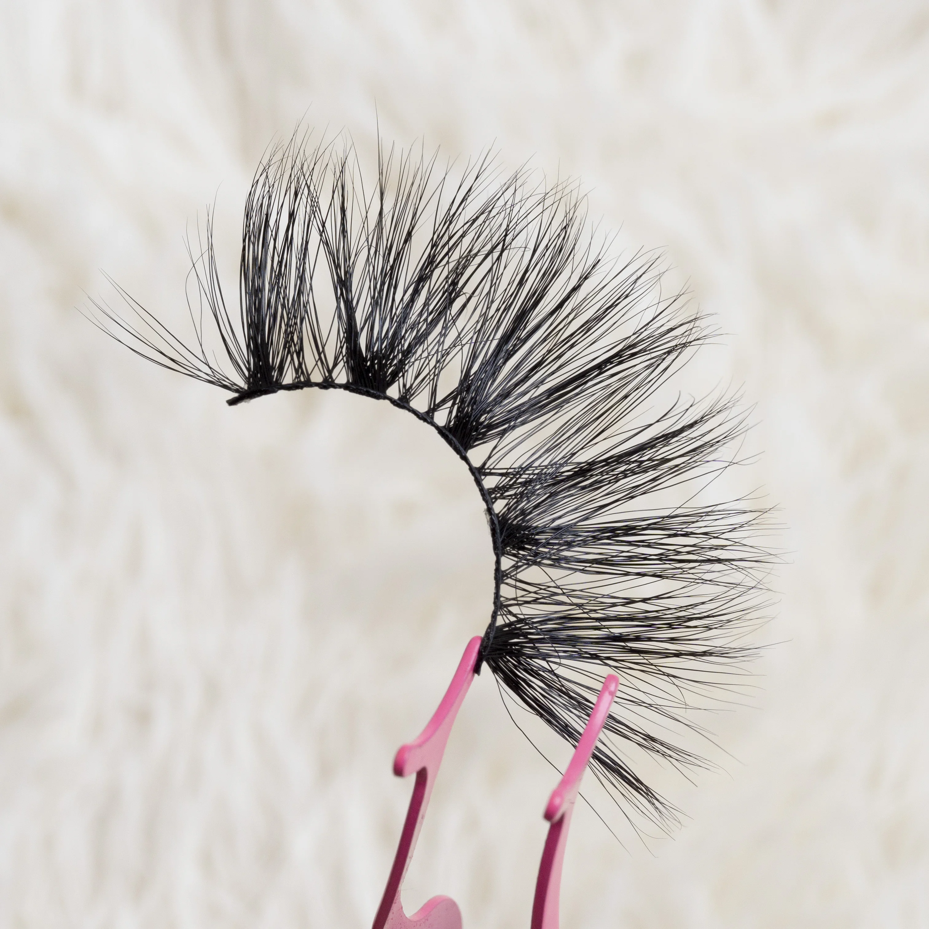high quality create your own brand 3d mink magnetic eyelashes, Black color, colorful color also available
high quality create your own brand 3d mink magnetic eyelashes, Black color, colorful color also available