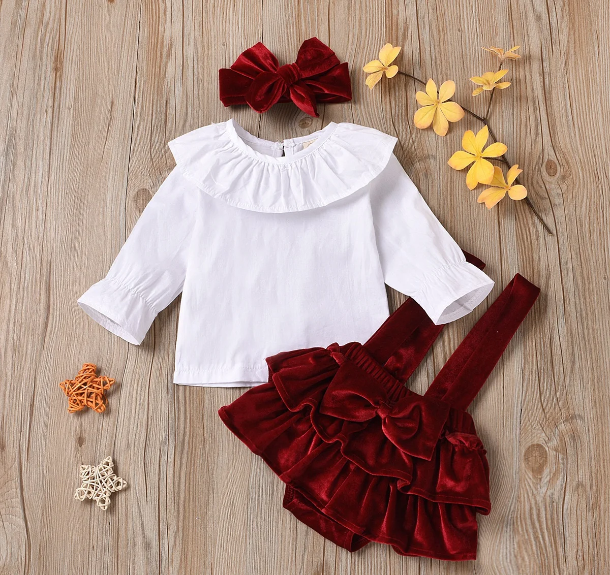 Newborn Baby Girls 3pcs Clothing Set long sleeve solid top + red velvet skirt + headband outfits Clothes set for kids, Picture shows
Newborn Baby Girls 3pcs Clothing Set long sleeve solid top + red velvet skirt + headband outfits Clothes set for kids, Picture shows