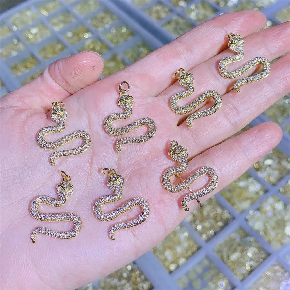 BD-B1341 Snake shaped charm Wholesale cz Pendant high quality Gold Plated Charm For necklace DIY making, As picture
BD-B1341 Snake shaped charm Wholesale cz Pendant high quality Gold Plated Charm For necklace DIY making, As picture