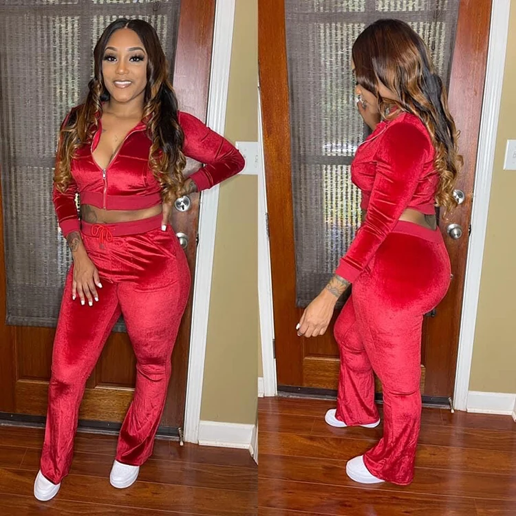 European And American Women's Gold Velvet Cropped Long-Sleeved Flared Pants Sports Suit Two-Piece Suit
European And American Women's Gold Velvet Cropped Long-Sleeved Flared Pants Sports Suit Two-Piece Suit