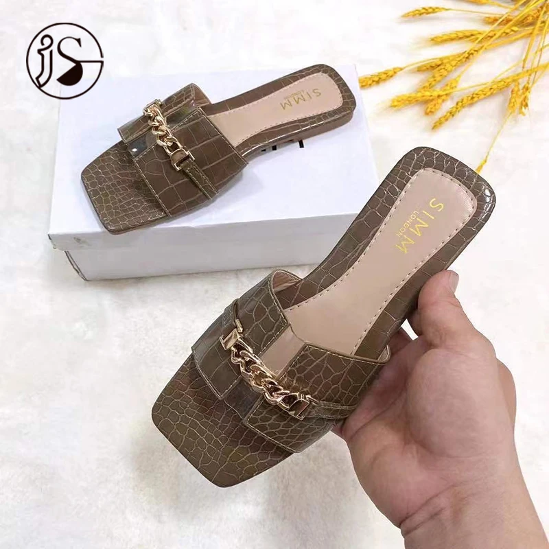 Wholesale fancy Excellent quality summer slippers 2021 new thick-soled adult casual flat shoes ladies sandals sandals, Picture
Wholesale fancy Excellent quality summer slippers 2021 new thick-soled adult casual flat shoes ladies sandals sandals, Picture
