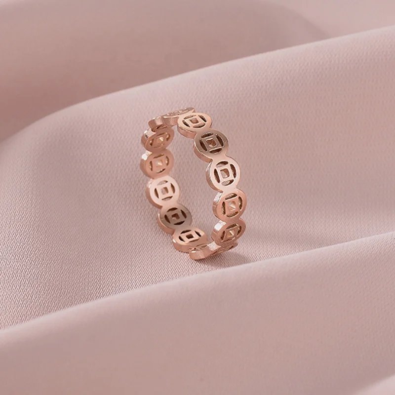 High Quality Customized Jewelry Women Low Price rings gold plated ring stainless steel gold ring set, Picture shows
High Quality Customized Jewelry Women Low Price rings gold plated ring stainless steel gold ring set, Picture shows