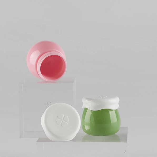 2022 Hot sale skin care packaging container empty PP plastic green color cosmetic bottle and jar series
2022 Hot sale skin care packaging container empty PP plastic green color cosmetic bottle and jar series