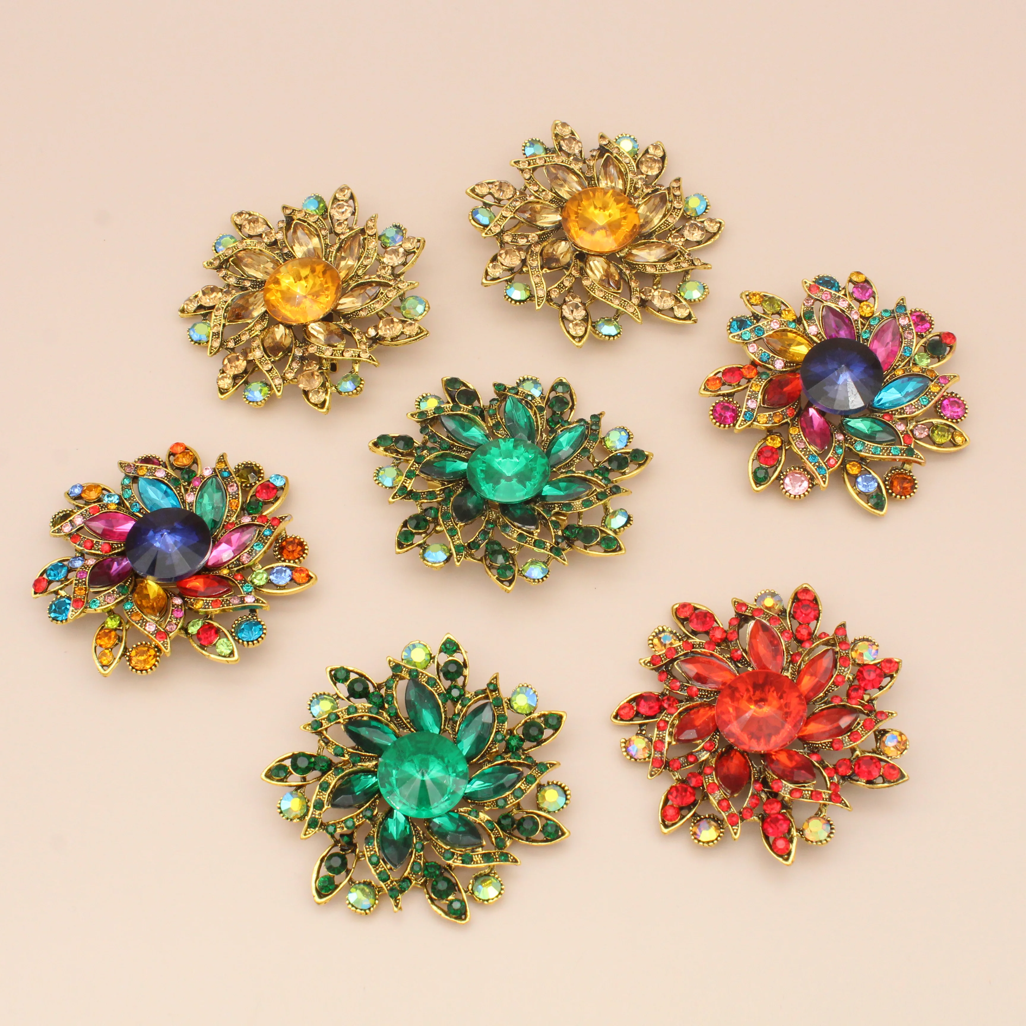 Jachon custom alloy super flash flower brooch colourful rhinestone drilled brooch temperamental female brooches accessories
Jachon custom alloy super flash flower brooch colourful rhinestone drilled brooch temperamental female brooches accessories