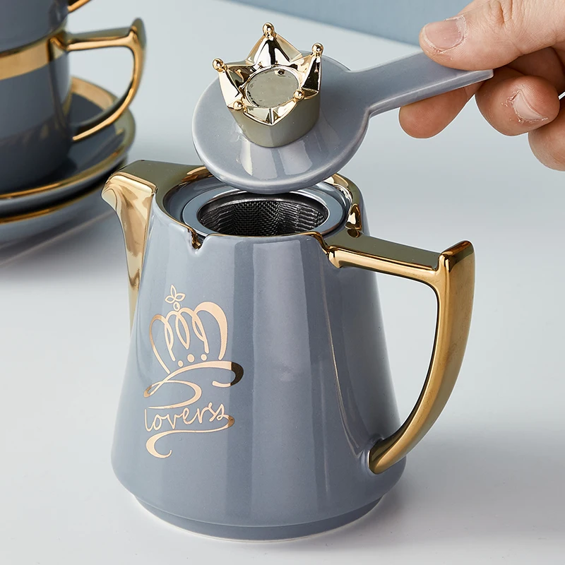 Crown European Luxury Pot Two Cups Gold Depicting Portable Tea And Coffee Ceramic Set
Crown European Luxury Pot Two Cups Gold Depicting Portable Tea And Coffee Ceramic Set