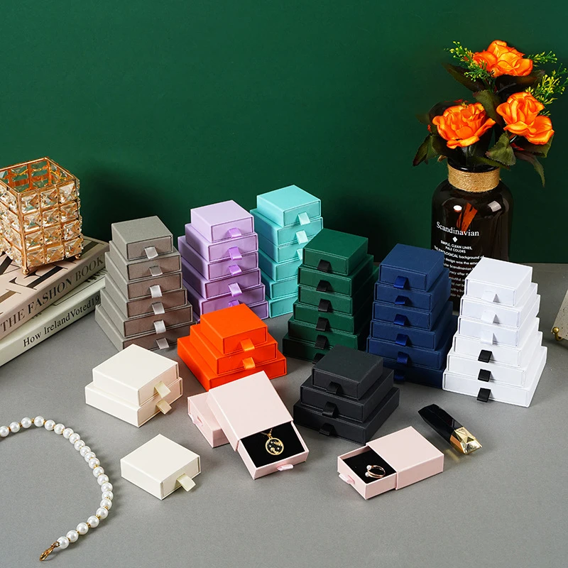 2023 Dropshipping Standard Packaging Drawer Custom Jewelry Boxes With Logo Packaging Box
2023 Dropshipping Standard Packaging Drawer Custom Jewelry Boxes With Logo Packaging Box