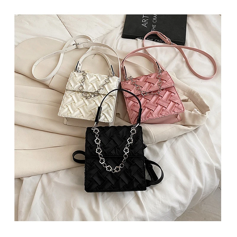Small Braided Women Handbags Satin Fabric Leather Weave Crossbody Bags Ins Designer Ladies Chain Shoulder Bags Flap Phone Purses
Small Braided Women Handbags Satin Fabric Leather Weave Crossbody Bags Ins Designer Ladies Chain Shoulder Bags Flap Phone Purses