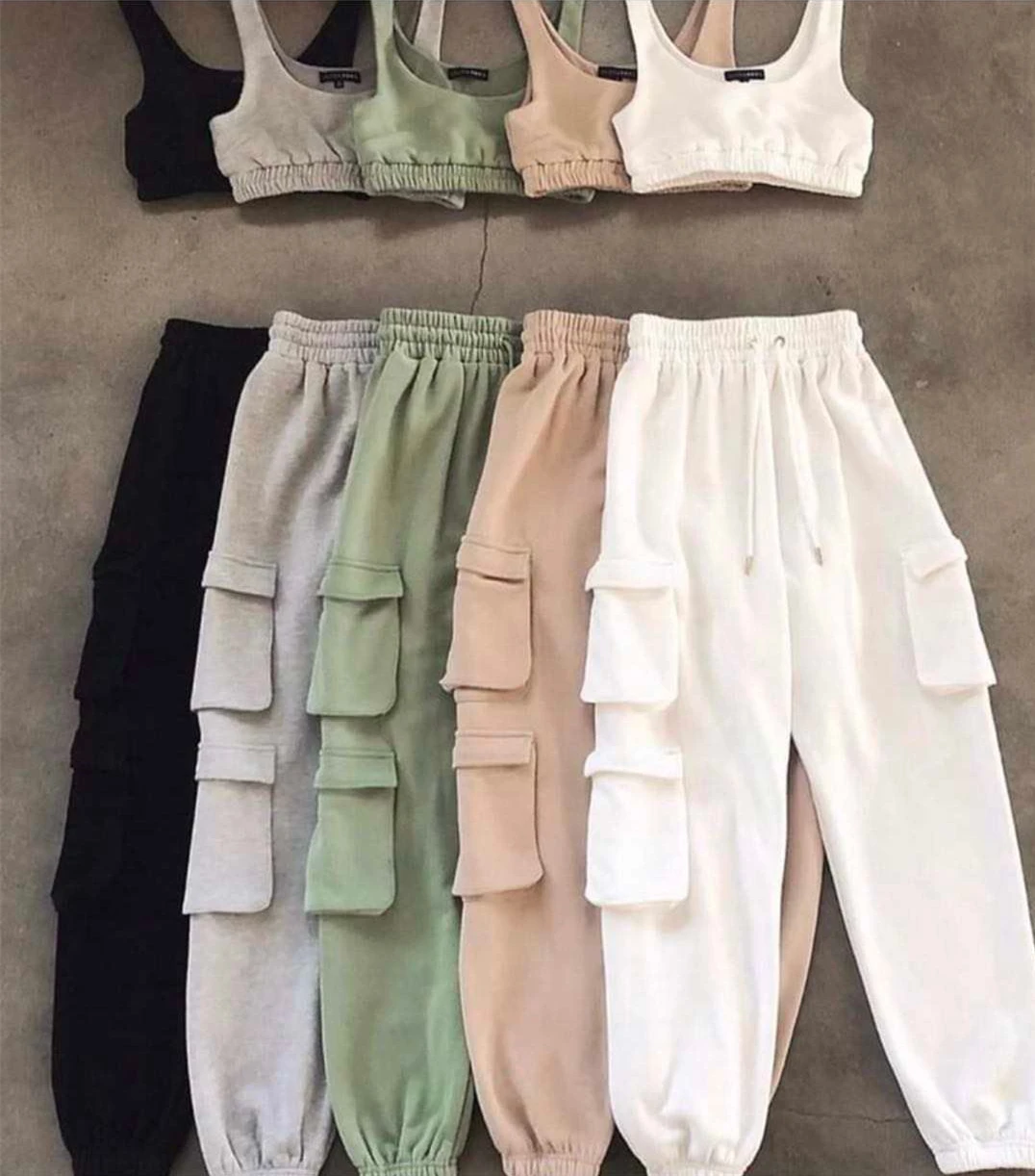Custom logo knit two piece set women clothing jogger with pockets and crop top vest set two piece suit women tracksuit set
Custom logo knit two piece set women clothing jogger with pockets and crop top vest set two piece suit women tracksuit set