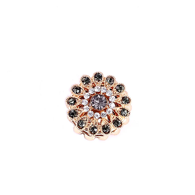 Women's strong magnetic diamond-studded double-sided buckle diamond flower fashion brooch Muslim jewelry
Women's strong magnetic diamond-studded double-sided buckle diamond flower fashion brooch Muslim jewelry