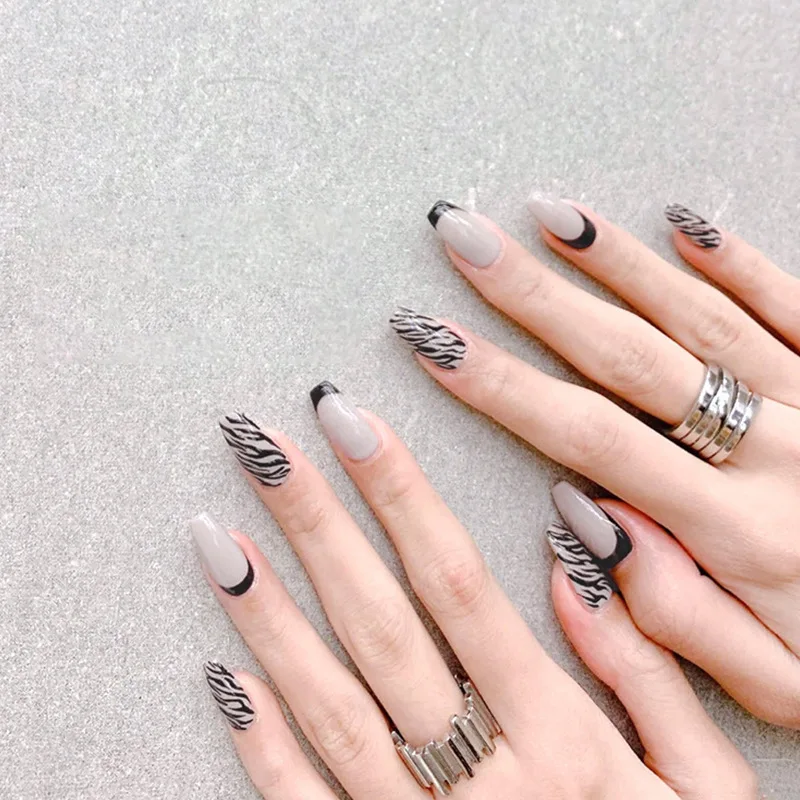 24PCS Artificial Nails With Glue Rhinestones Flame Press on Nails Detachable French Stick on Nails Art DIY Manicure Tool, See picture
24PCS Artificial Nails With Glue Rhinestones Flame Press on Nails Detachable French Stick on Nails Art DIY Manicure Tool, See picture