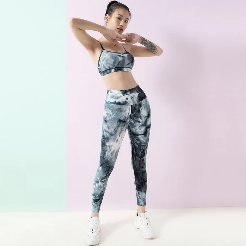 Woman Sportwear Yoga Set Seamless Gym Set Crop Top Bra High Waist Joga Pantalones Pant Yoga Outfit Fitness Set Gym Clothing, Customized color
Woman Sportwear Yoga Set Seamless Gym Set Crop Top Bra High Waist Joga Pantalones Pant Yoga Outfit Fitness Set Gym Clothing, Customized color