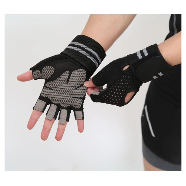 New Fashion Sport gym gloves Workout Fitness cycling gloves Weight Lifting Half Finger, Color can be customized
New Fashion Sport gym gloves Workout Fitness cycling gloves Weight Lifting Half Finger, Color can be customized