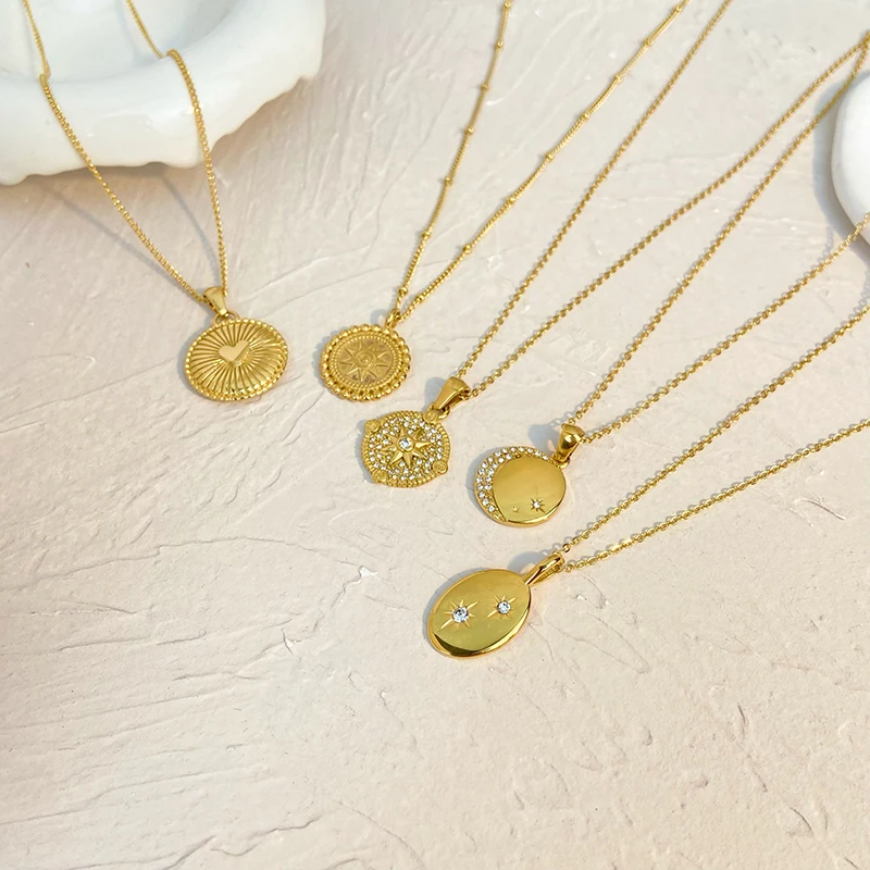 New 18K gold-plated stainless steel jewelry three-dimensional heart full diamond compass sun moon star round pendant necklace
New 18K gold-plated stainless steel jewelry three-dimensional heart full diamond compass sun moon star round pendant necklace