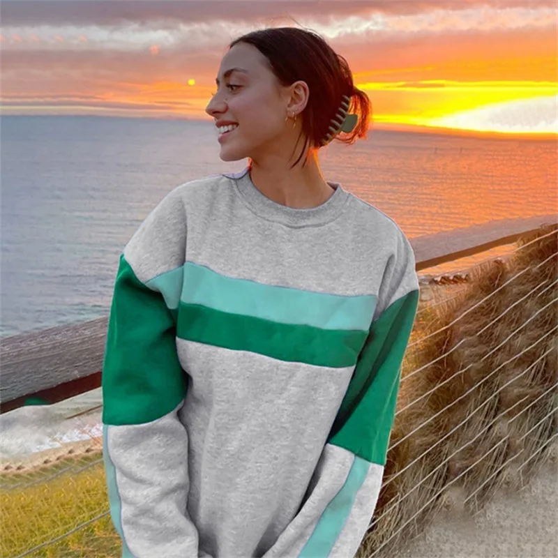 2021 Autumn new arrivals trendy crew neck patchwork women's loose casual long sleeve sweaters top, Photo shows
2021 Autumn new arrivals trendy crew neck patchwork women's loose casual long sleeve sweaters top, Photo shows