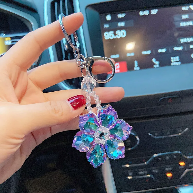 Crystal Snowflake Car Keychain Ladies Bag Charms Pendant Gift Bling Bling Flower Keychain Llavero De Flor
Crystal Snowflake Car Keychain Ladies Bag Charms Pendant Gift Bling Bling Flower Keychain Llavero De Flor
