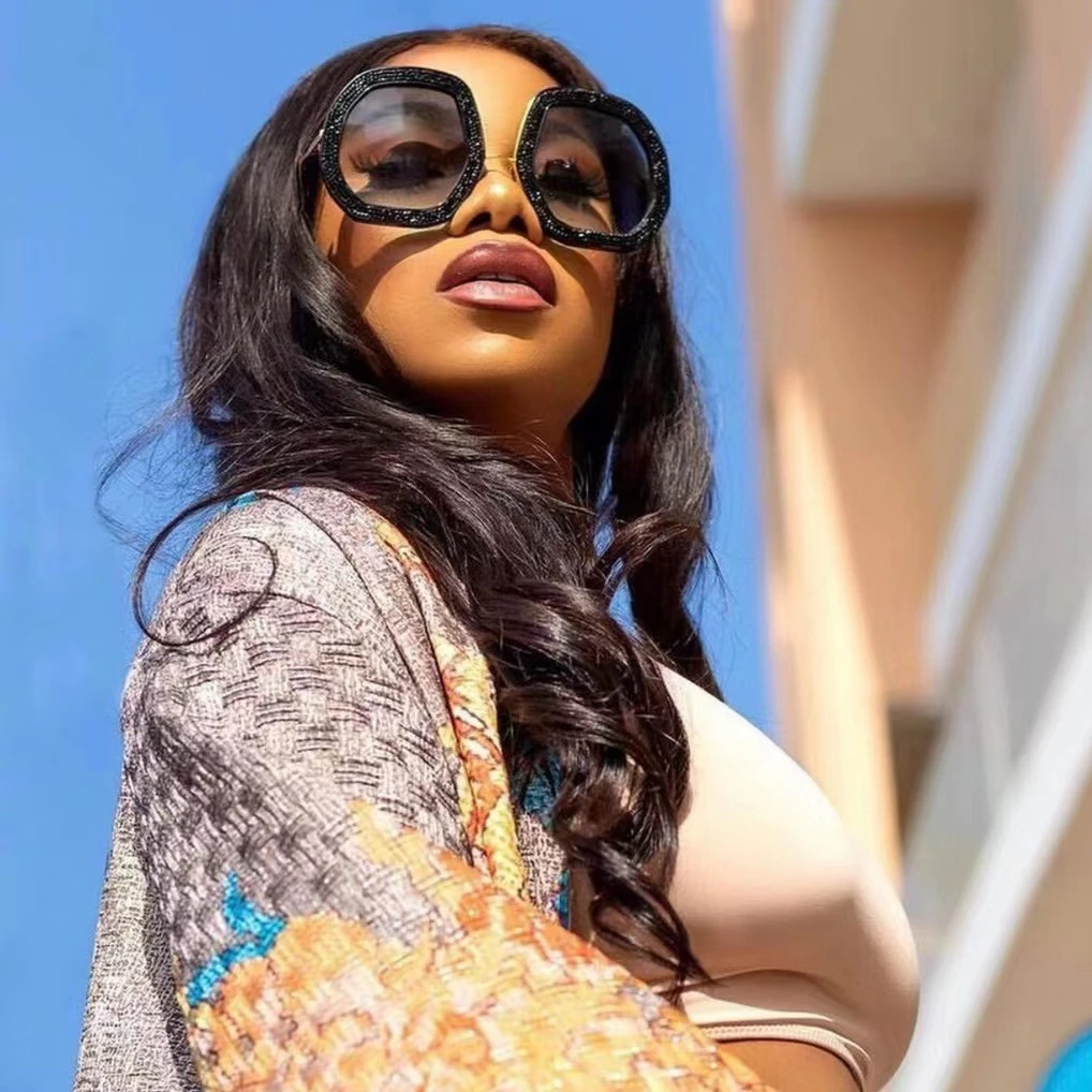 0441 Oversized Women Luxury Brand Designer Diamond Shiny Crystal Sun Glasses Classic UV400 Shades Oculos De Sol Sunglasses
0441 Oversized Women Luxury Brand Designer Diamond Shiny Crystal Sun Glasses Classic UV400 Shades Oculos De Sol Sunglasses