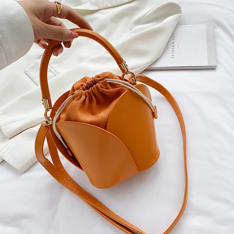 Korean Fashion Simple Lady Retro Handbag Women Fresh Solid Color Bucket Shoulder Crossbody Bag
Korean Fashion Simple Lady Retro Handbag Women Fresh Solid Color Bucket Shoulder Crossbody Bag