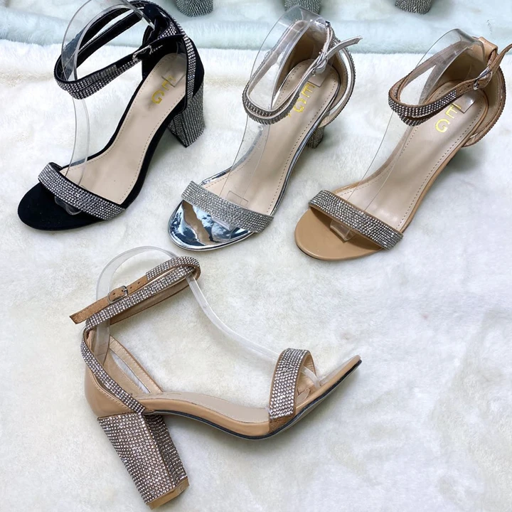2021 New Arrivals Fashion Summer Sequined Diamond High Heels Strap Ladies Sandals Shoes For Party Casual Daily Elegant Women
2021 New Arrivals Fashion Summer Sequined Diamond High Heels Strap Ladies Sandals Shoes For Party Casual Daily Elegant Women
