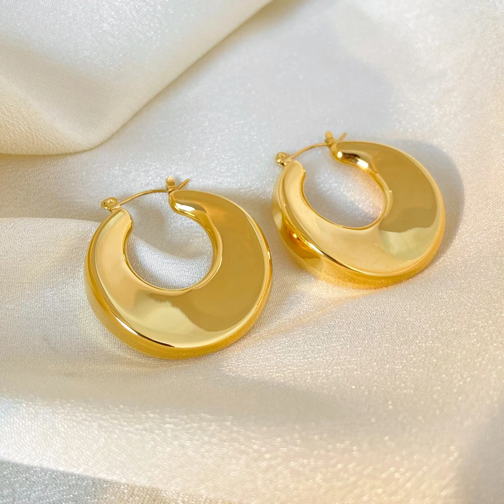 Chunky New high-quality Hollow Out Irregular Gold Hoop Earrings Tarnish Free Gold Plated Stainless Steel Earrings Jewelry
Chunky New high-quality Hollow Out Irregular Gold Hoop Earrings Tarnish Free Gold Plated Stainless Steel Earrings Jewelry