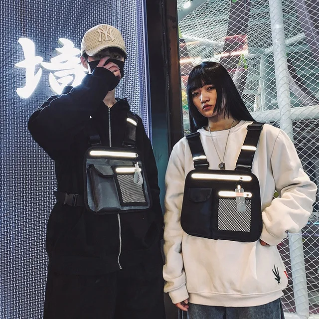 Contrasting Color Functional Tooling Bag Street Hip-hop Reflective Vest Bag Men's And Women's Tactical Chest Bag, White,yellow, khaki, black, green, brown
Contrasting Color Functional Tooling Bag Street Hip-hop Reflective Vest Bag Men's And Women's Tactical Chest Bag, White,yellow, khaki, black, green, brown