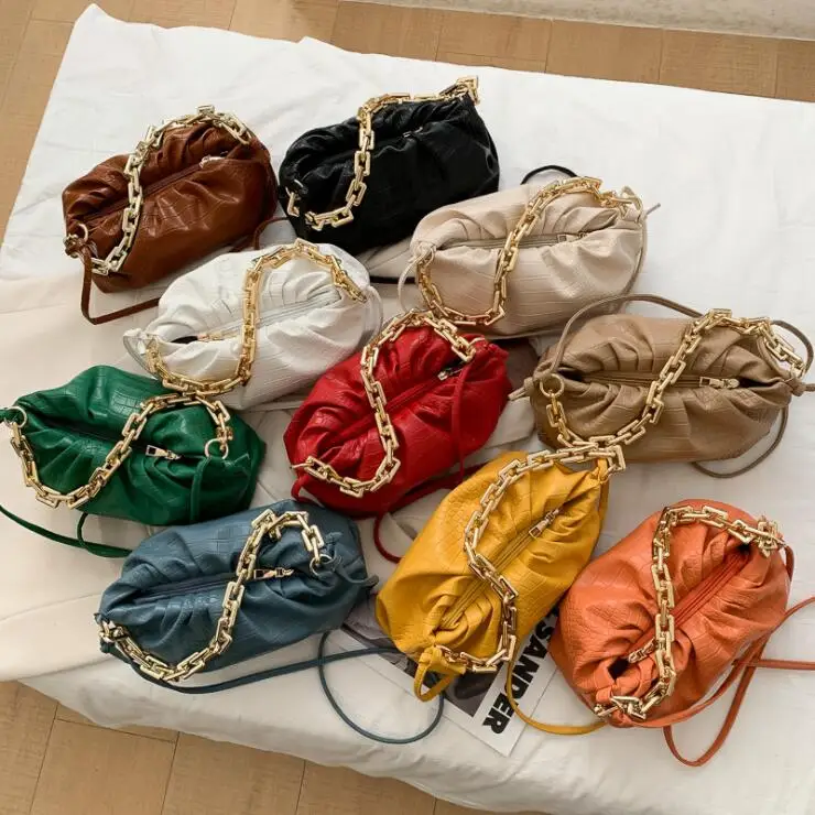 Wholesale Custom chain bag ladies luxury single shoulder purse fashion chain cloud bag, 10 color
Wholesale Custom chain bag ladies luxury single shoulder purse fashion chain cloud bag, 10 color