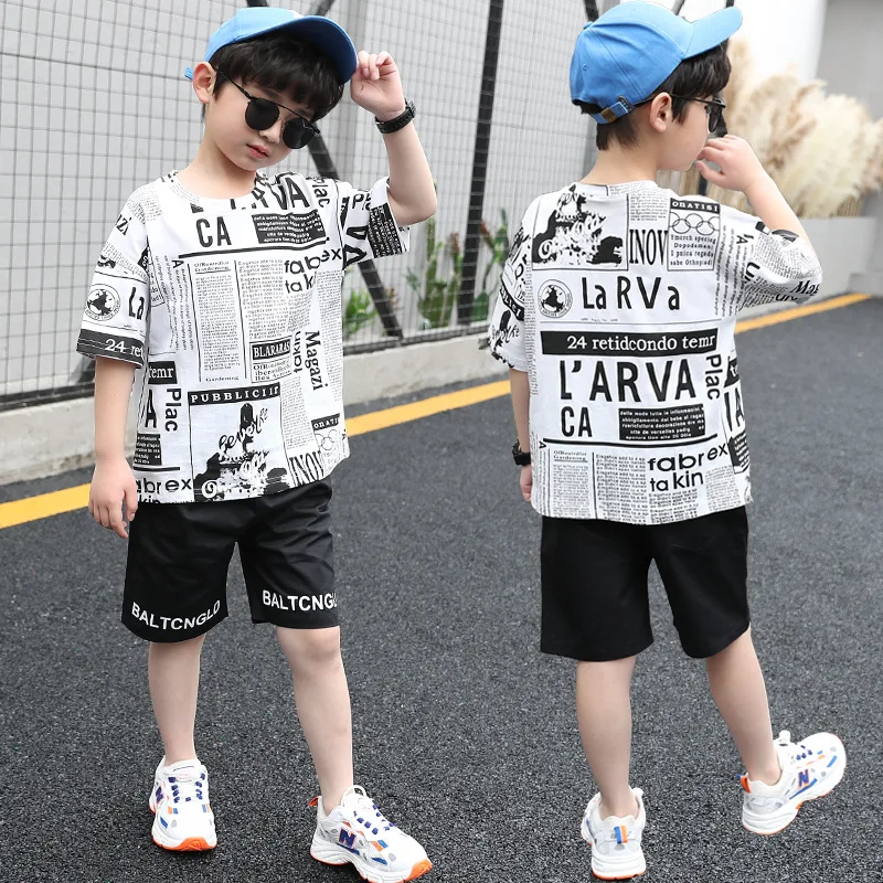 Max High Quality Boy's Newspaper Short-sleeved Summer Suit New Style Boy Baby Fashion Personality Two-piece Kids White Clothing, Picture shows
Max High Quality Boy's Newspaper Short-sleeved Summer Suit New Style Boy Baby Fashion Personality Two-piece Kids White Clothing, Picture shows