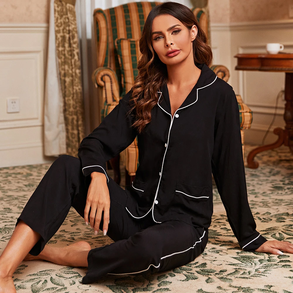 2022 spring solid black notched collar 100% rayon night suits women ladies 2 pc muslin valentines pajamas set with pockets
2022 spring solid black notched collar 100% rayon night suits women ladies 2 pc muslin valentines pajamas set with pockets