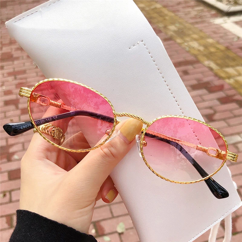 2021 Custom Branded Logo Eyewear Luxury Fashion Unisex Sun Glasses Metal Frame Oval Shades Wholesale Men Sunglasses UV400
2021 Custom Branded Logo Eyewear Luxury Fashion Unisex Sun Glasses Metal Frame Oval Shades Wholesale Men Sunglasses UV400