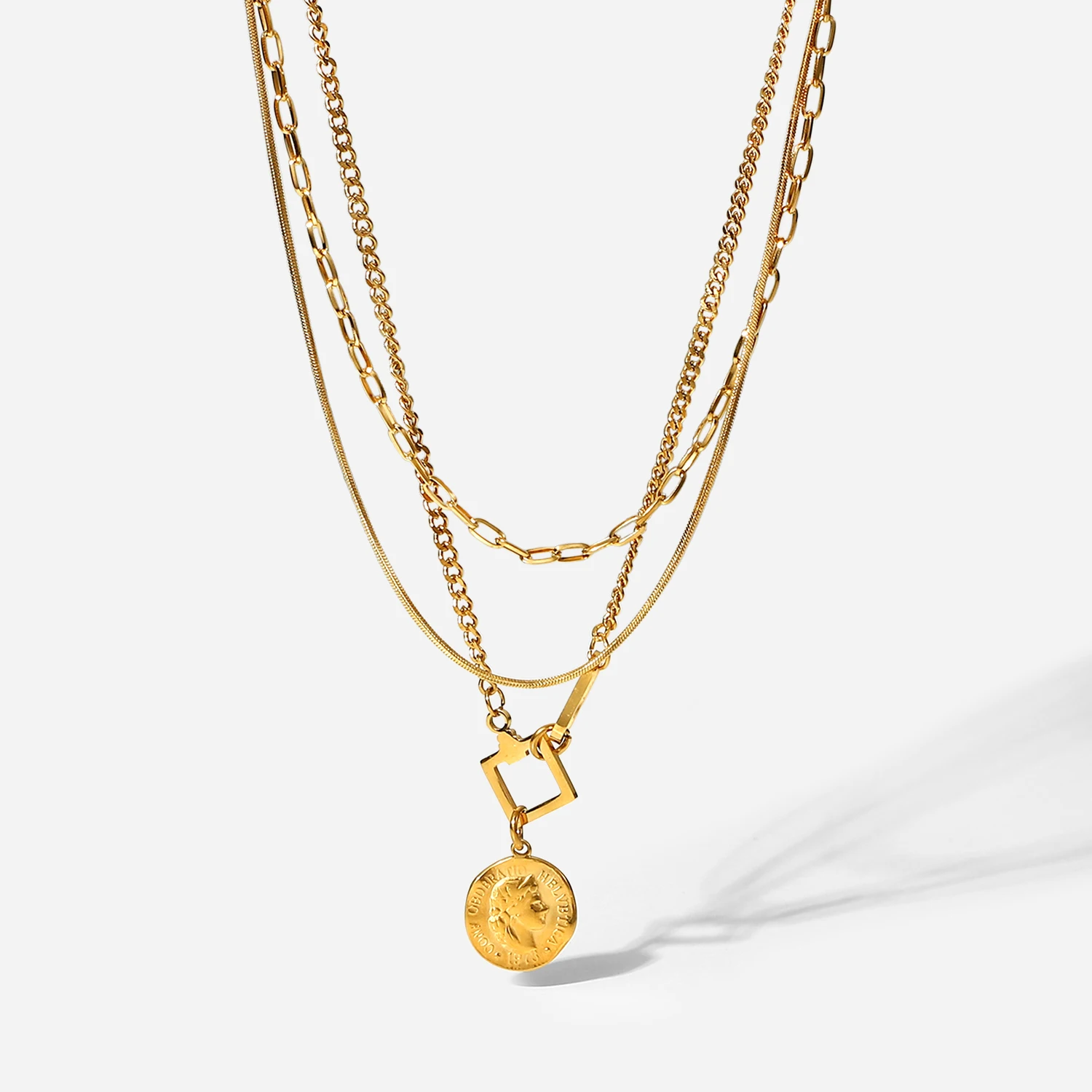 three-layer 18K gold plated Stainless steel waterproof jewelry hollow square Oval Queen coin pendant necklace
three-layer 18K gold plated Stainless steel waterproof jewelry hollow square Oval Queen coin pendant necklace