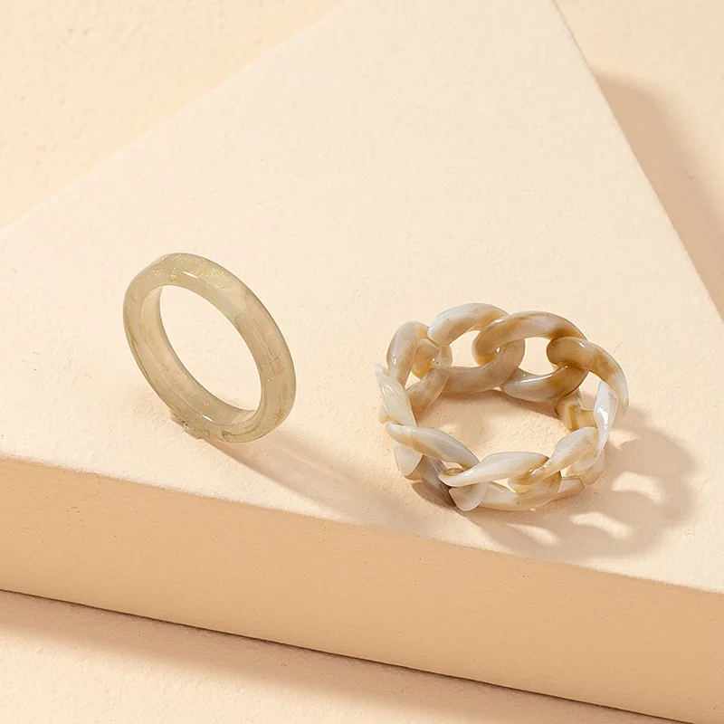 2pcs set Vintage Ivory White Acrylic Rope Chain Finger Rings Twisted Resin Finger Rings, As picture
2pcs set Vintage Ivory White Acrylic Rope Chain Finger Rings Twisted Resin Finger Rings, As picture