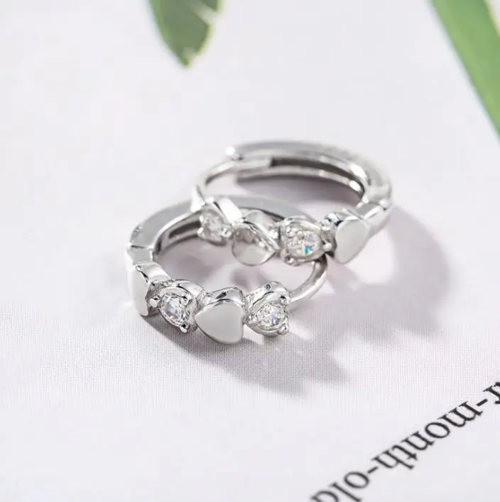 Korean fashion love diamond geometric earrings jewelry female jewelry peach heart-shaped earrings wholesale
Korean fashion love diamond geometric earrings jewelry female jewelry peach heart-shaped earrings wholesale
