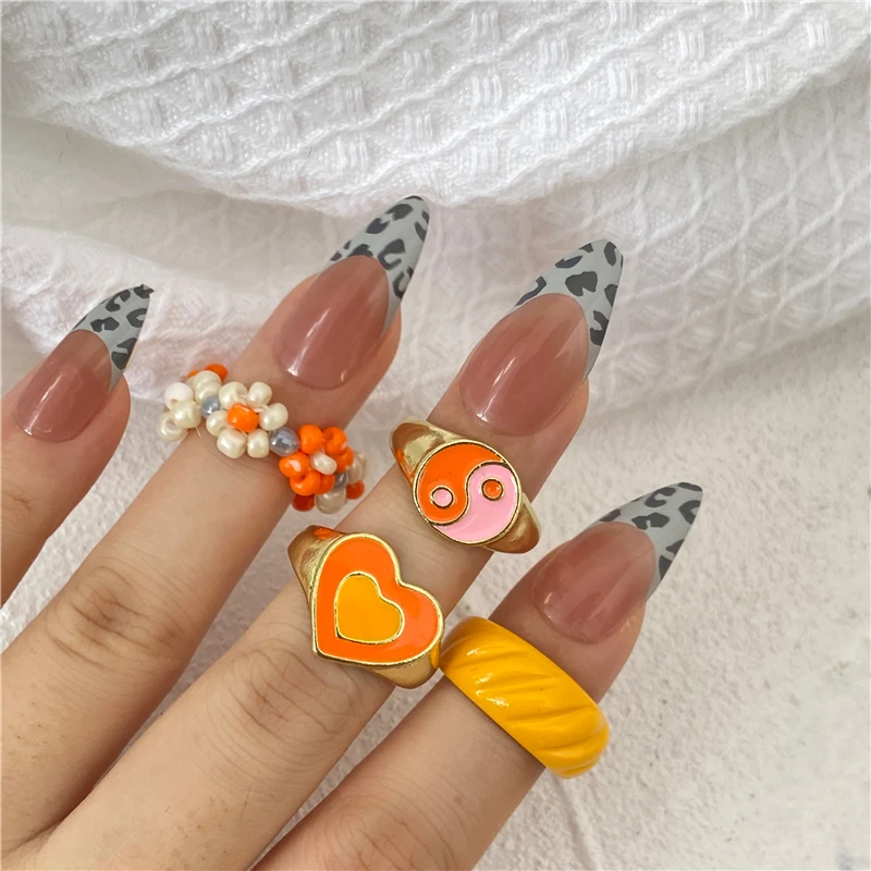 Korean Colorful Heart Rings Set for Women Bohemian Vintage Geometric Resin Metal Ring Wholesale Jewelry Party
Korean Colorful Heart Rings Set for Women Bohemian Vintage Geometric Resin Metal Ring Wholesale Jewelry Party