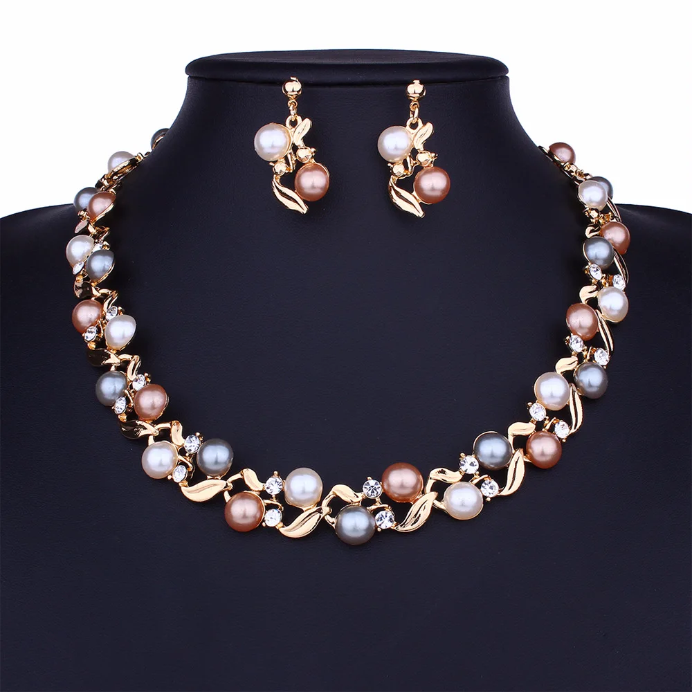 2021 Fashion Elegant Jewelry Set High Quality Pearl Necklace Earring Set For Women, Picture shows
2021 Fashion Elegant Jewelry Set High Quality Pearl Necklace Earring Set For Women, Picture shows