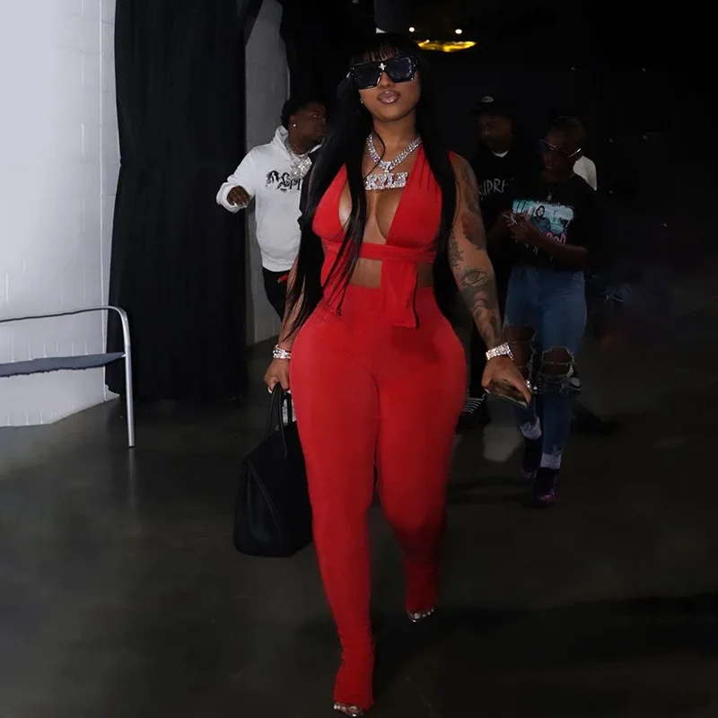 H8643 - women fashion bodycon sleeveless strap solid crop top and pants 2 piece set
H8643 - women fashion bodycon sleeveless strap solid crop top and pants 2 piece set