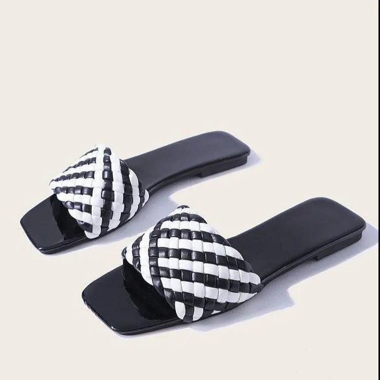New Design Fashion Large Size Weave Women Square Toes Flat Slippers Black White Basketweave Slippers, Customized color
New Design Fashion Large Size Weave Women Square Toes Flat Slippers Black White Basketweave Slippers, Customized color