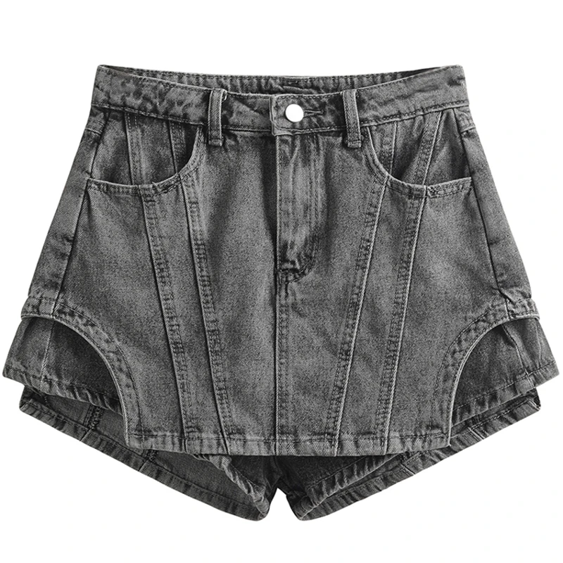 TWOTWINSTYLE Streetwear Solid Color Patchwork Pockets High Waisted Denim Shorts For Women
TWOTWINSTYLE Streetwear Solid Color Patchwork Pockets High Waisted Denim Shorts For Women