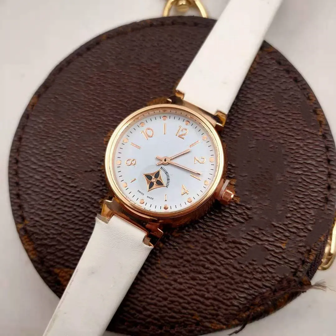 2021 New style ladies business European and American watches high-quality brand fast factory direct sales quartz watch
2021 New style ladies business European and American watches high-quality brand fast factory direct sales quartz watch