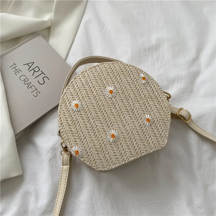 Factory Wholesale Fashionable Beach Round Bag Vintage Daisy Straw Beach Bag Cute Shoulder Bag
Factory Wholesale Fashionable Beach Round Bag Vintage Daisy Straw Beach Bag Cute Shoulder Bag