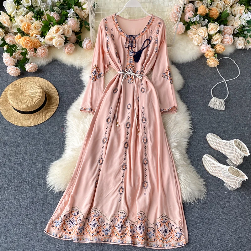 Summer New Women 2020 Bohemian Style Casual Holiday Dress Lady Embroidery o-neck Half Puff sleeve Short Midi Dress
Summer New Women 2020 Bohemian Style Casual Holiday Dress Lady Embroidery o-neck Half Puff sleeve Short Midi Dress