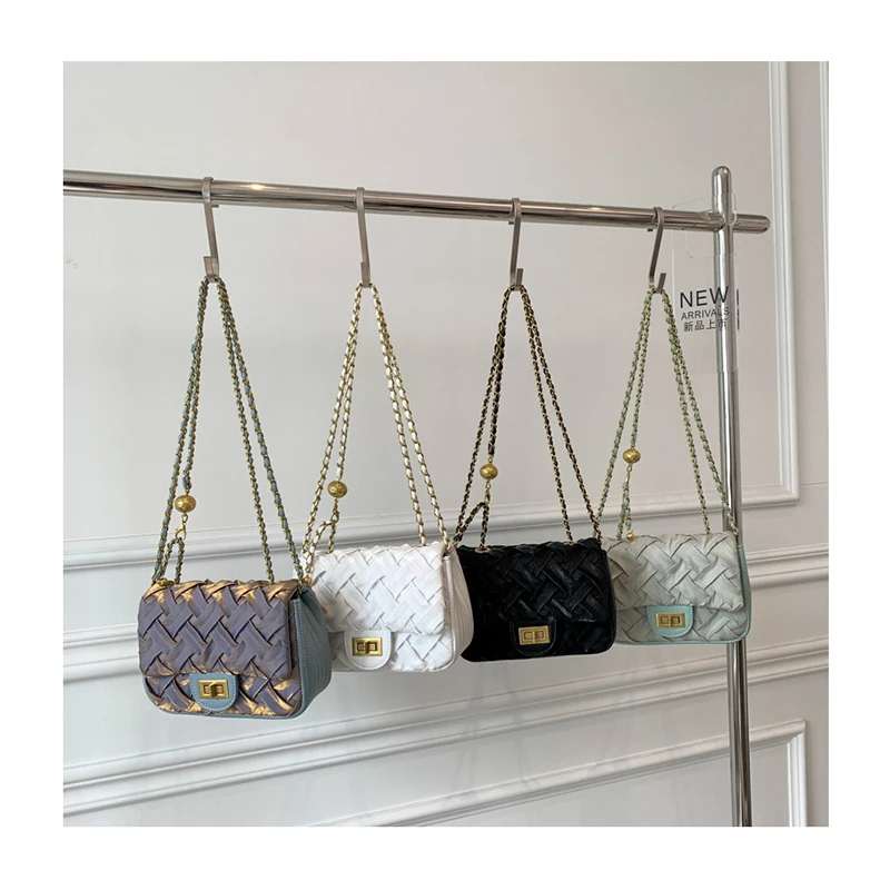 Elegant Silk Woven Messenger Shoulder Bags For Women Luxury Rhombus Pleated Bag Fashion Braided Chain Crossbody Flap Handbags
Elegant Silk Woven Messenger Shoulder Bags For Women Luxury Rhombus Pleated Bag Fashion Braided Chain Crossbody Flap Handbags