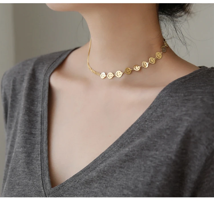 Simple necklace stainless steel golden smiley face choker necklace INS clavicle necklace
Simple necklace stainless steel golden smiley face choker necklace INS clavicle necklace