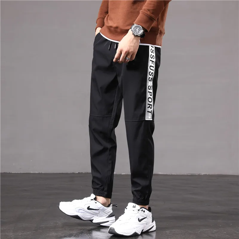 Wholesale sweat pants mens loose OEM Men's Sport polyester custom casual pants Joggers printed logo stacked Sweatpants for man, 3 colors
Wholesale sweat pants mens loose OEM Men's Sport polyester custom casual pants Joggers printed logo stacked Sweatpants for man, 3 colors