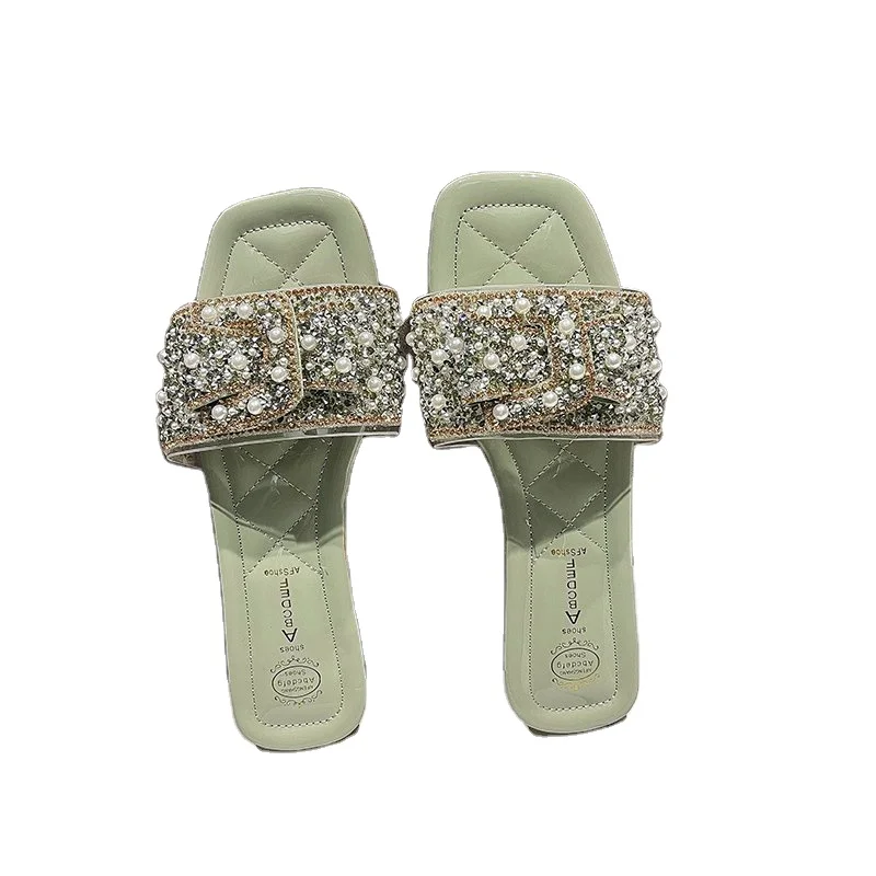 Shiny dazzling rhinestone and pearl ladies sandals new trend women slippers 2021 factory producer hot sale
Shiny dazzling rhinestone and pearl ladies sandals new trend women slippers 2021 factory producer hot sale