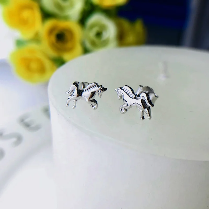 100% 925 sterling silver Stud Earrings Jewelry For Women Hot Sale Real Sparkling Gift Party Engagement Cool Fashion
100% 925 sterling silver Stud Earrings Jewelry For Women Hot Sale Real Sparkling Gift Party Engagement Cool Fashion