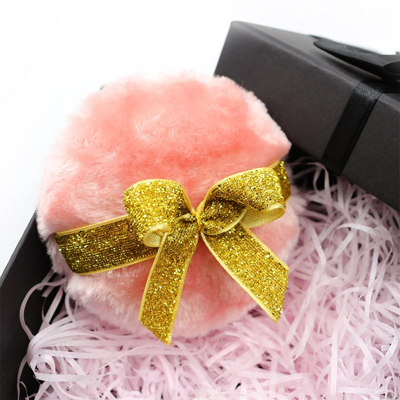 New Design 90*40mm Pink With Gold Bow Fluffy Puff Loose Powder Mineral Powder Face Body Powder Puff, Customized
New Design 90*40mm Pink With Gold Bow Fluffy Puff Loose Powder Mineral Powder Face Body Powder Puff, Customized