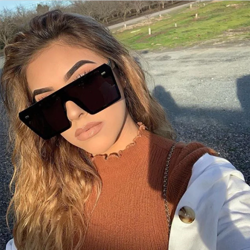 Sunglasses 2021 Women Oversized One Piece Lens Women Sunglasses Square PC Sun Glasses With Rivet, Custom colors
Sunglasses 2021 Women Oversized One Piece Lens Women Sunglasses Square PC Sun Glasses With Rivet, Custom colors