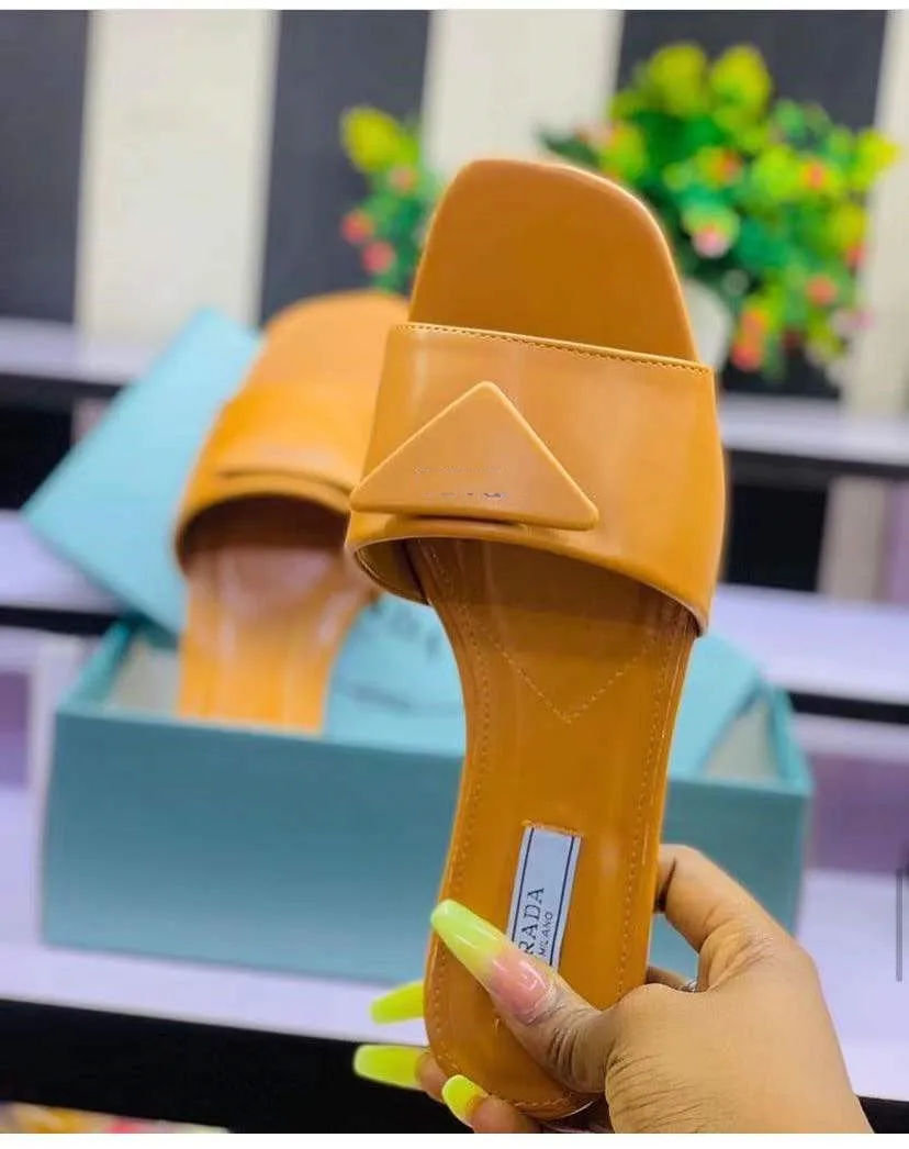 Summer New Best Price Women's Sandals Slippers new arrival 2022 summer sandal gold on cloud shoes for women
Summer New Best Price Women's Sandals Slippers new arrival 2022 summer sandal gold on cloud shoes for women