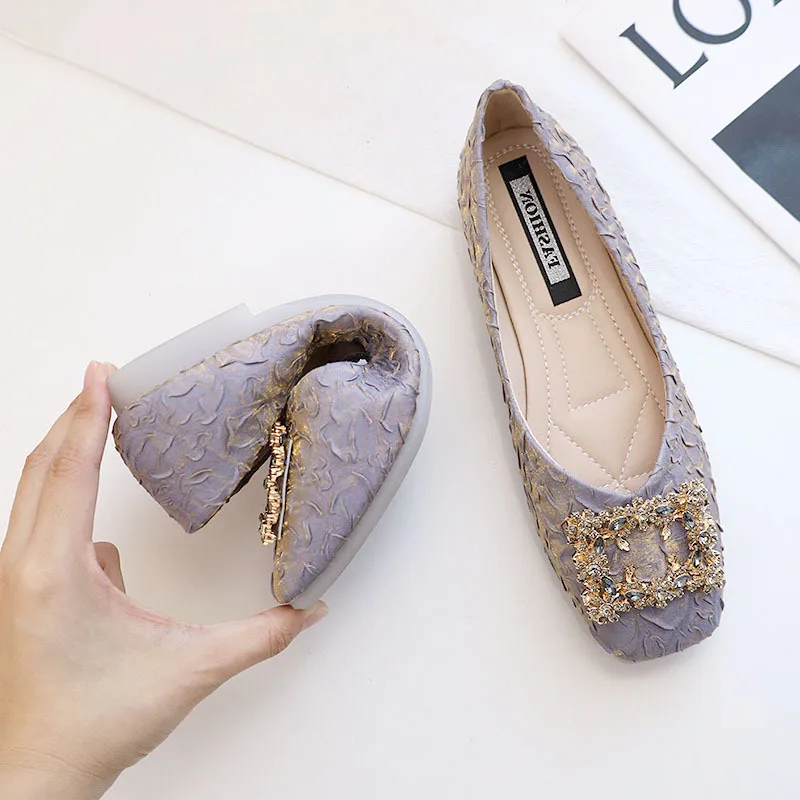 Wholesale shiny buckle soft insole women dress shoes office shoes women low heel flat lady shoes
Wholesale shiny buckle soft insole women dress shoes office shoes women low heel flat lady shoes