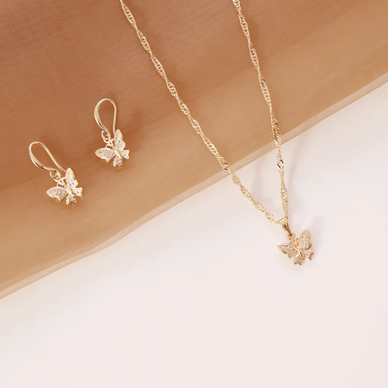 Vershal B286 Vintage 18k Gold Plated Luxury Zircon Butterfly Pendant Necklace For Women Jewelry
Vershal B286 Vintage 18k Gold Plated Luxury Zircon Butterfly Pendant Necklace For Women Jewelry