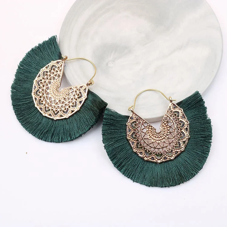 Fashion Women Colorful Boho Tassel Earrings Jewelry Vintage Bohemia Tassel Drop Earrings, Gold/black
Fashion Women Colorful Boho Tassel Earrings Jewelry Vintage Bohemia Tassel Drop Earrings, Gold/black